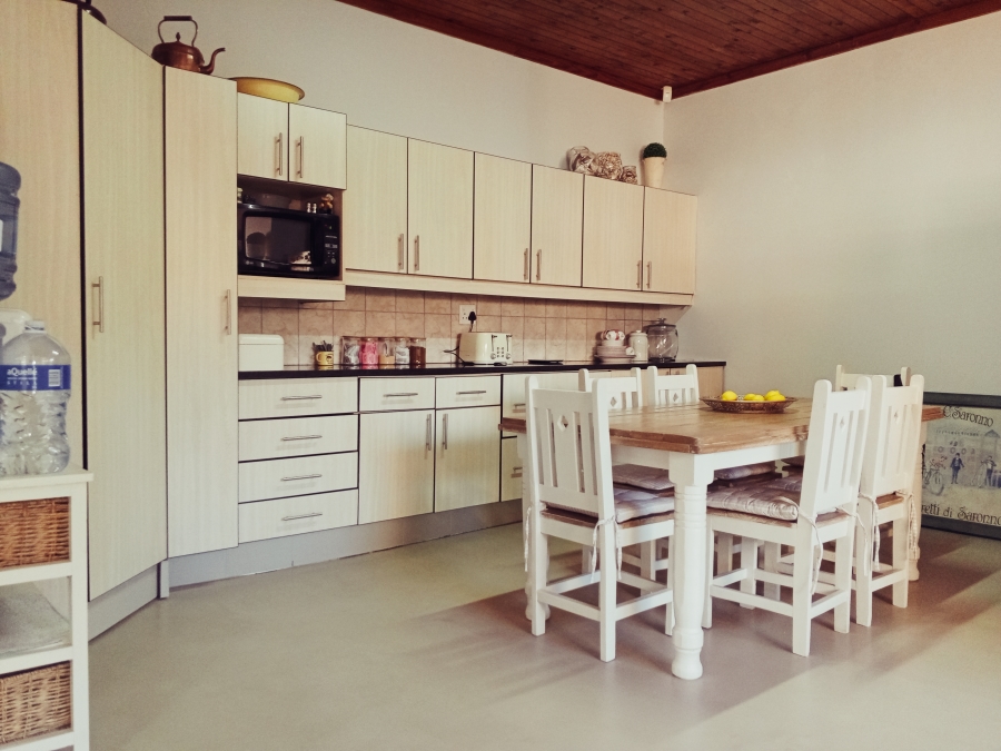 6 Bedroom Property for Sale in Bayview Western Cape